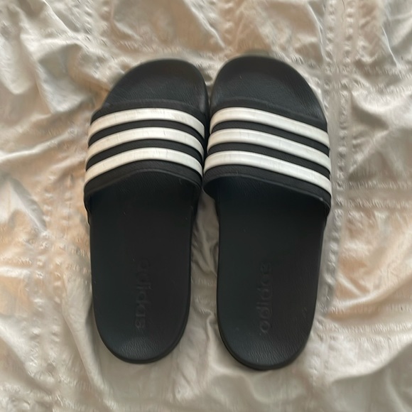 Adidas slides - Picture 1 of 2
